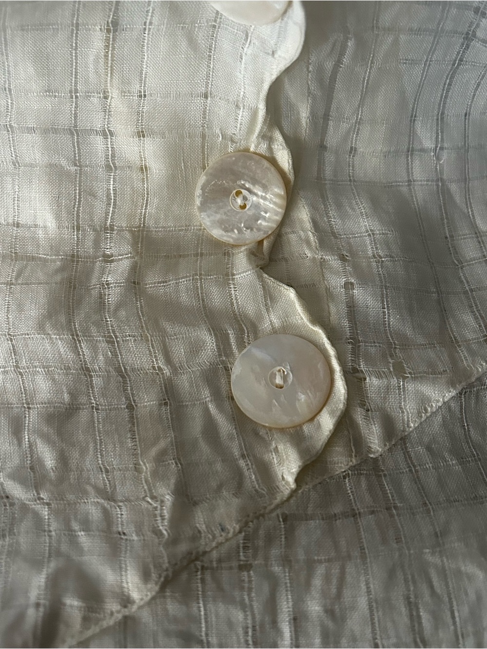 1930’s 1940’s Antique Cotton Lingerie Day Dress Sz M Cream MOP Buttons - Fair - Picture 10 of 12